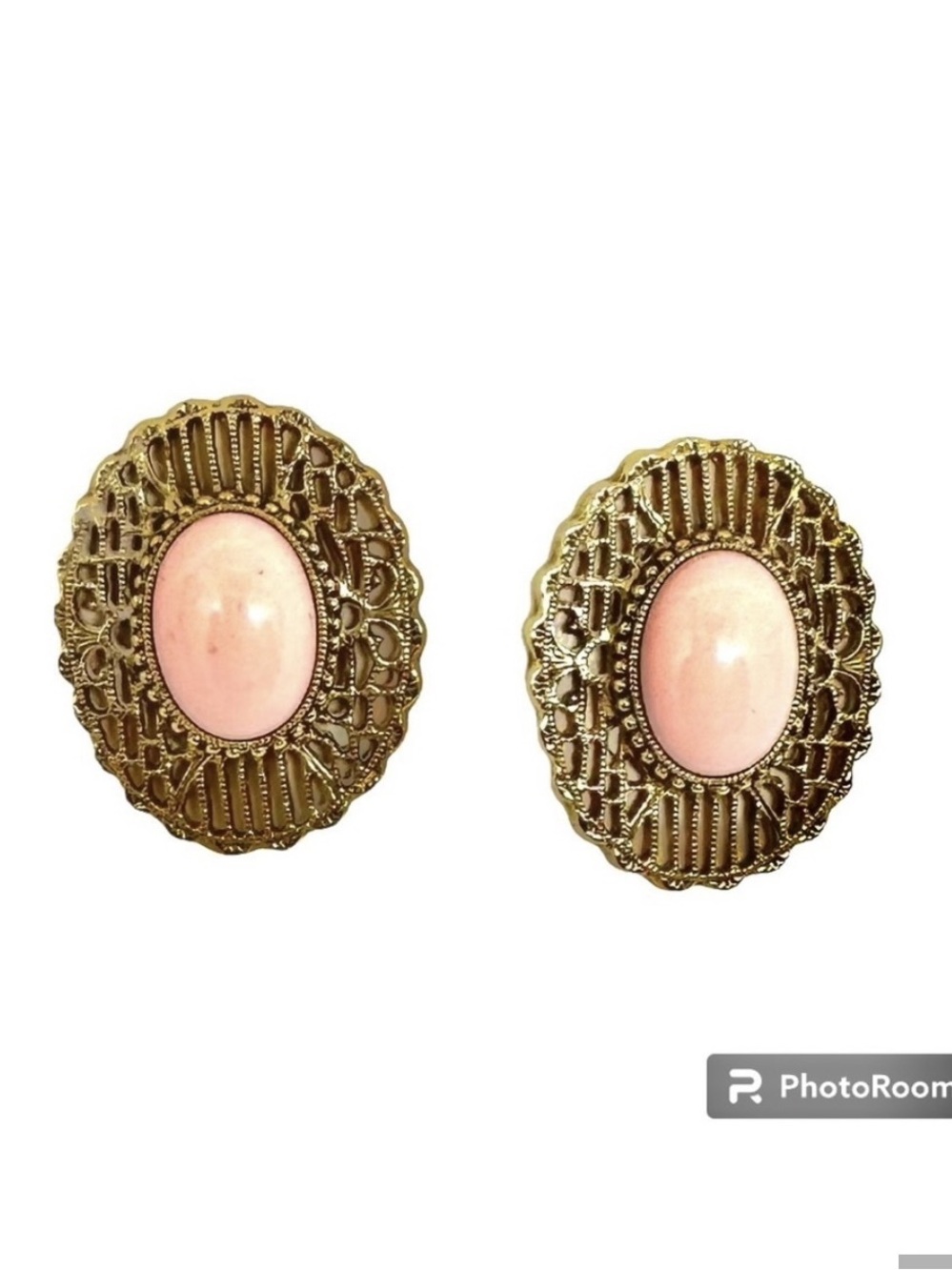 Vintage gold-tone filigree oval earrings w/pink acrylic centers Women’s jewelry